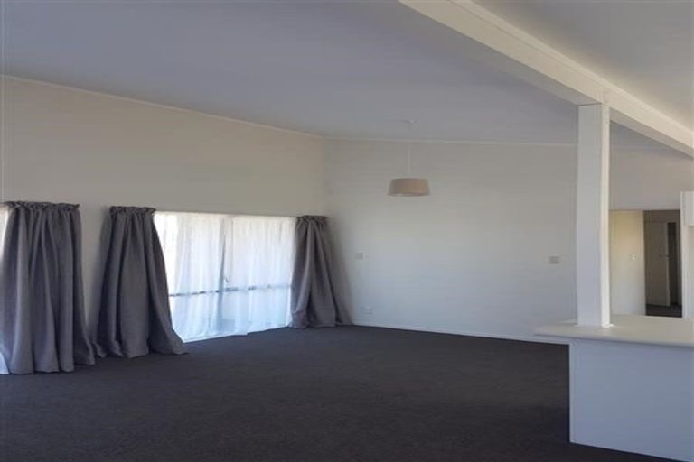 Photo of property in 15 Owhatiura Drive, Lynmore, Rotorua, 3010