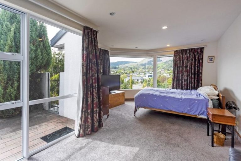 Photo of property in 4 D'urville Rise, Richmond, 7020