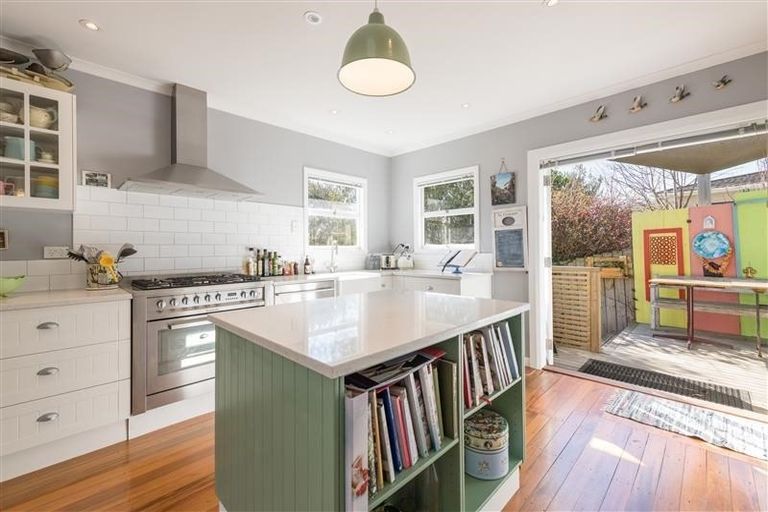 Photo of property in 82 Campbell Street, Nelson South, Nelson, 7010