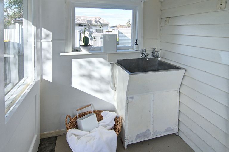 Photo of property in 226 High Street North, Carterton, 5713