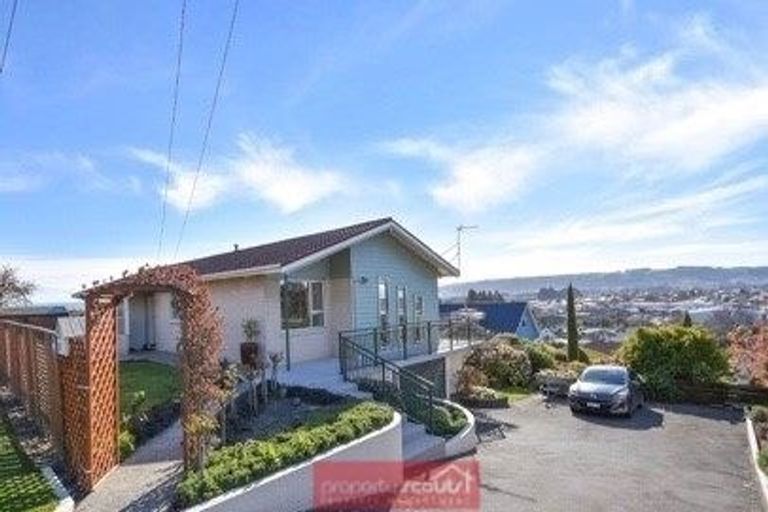 Photo of property in 13 Clyde Street, Kinmont Park, Mosgiel, 9024