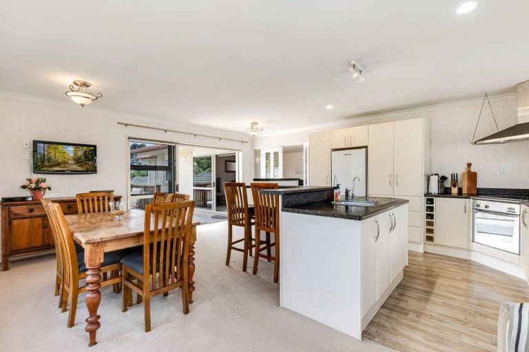 Photo of property in 31 Les Fisher Place, Pukekohe, 2120