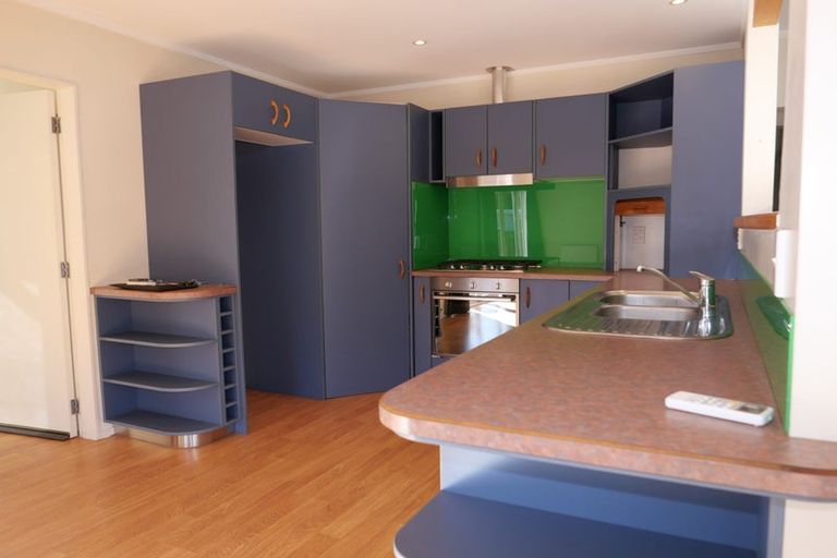 Photo of property in 17 Otaihanga Road, Otaihanga, Paraparaumu, 5036