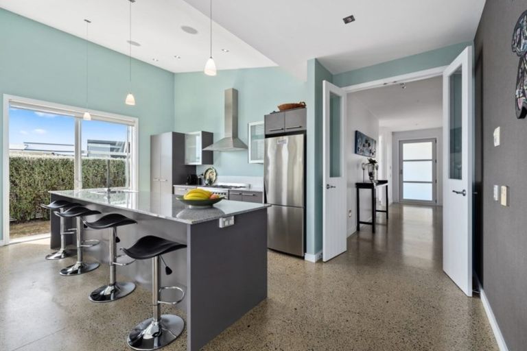 Photo of property in 15 Kewai Street, Omaha, 0986