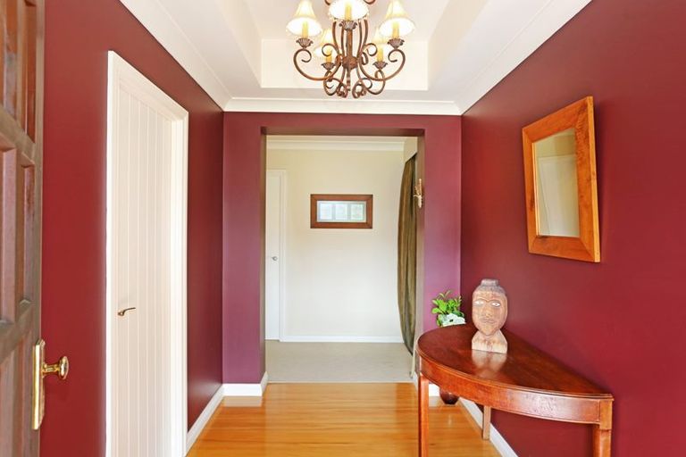 Photo of property in 2 Nita Place, The Gardens, Auckland, 2105