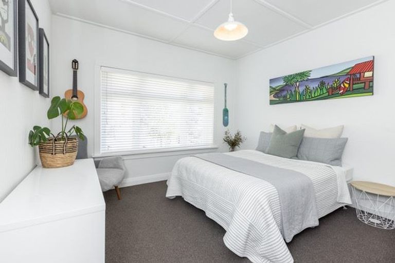 Photo of property in 44 Faraday Street, Hospital Hill, Napier, 4110