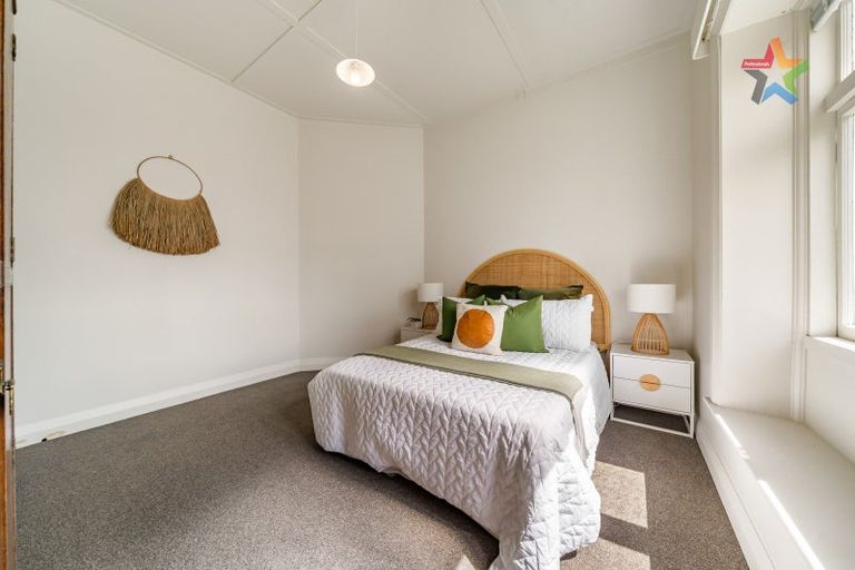 Photo of property in 8 Roxburgh Grove, Petone, Lower Hutt, 5012