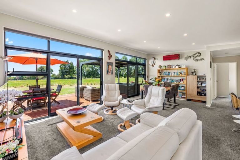 Photo of property in 62 Parerohi Grove, Kuratau, Turangi, 3381