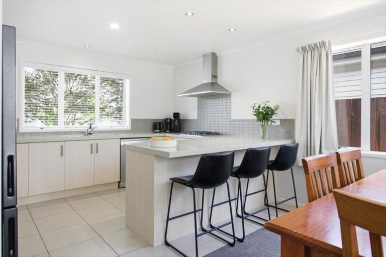 Photo of property in 4 Lanyard Street, Pyes Pa, Tauranga, 3112