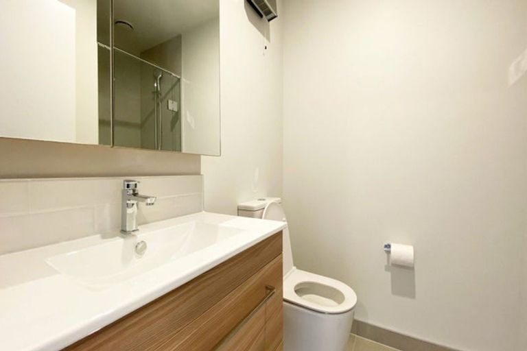 Photo of property in 5/109 Taikata Road, Te Atatu Peninsula, Auckland, 0610