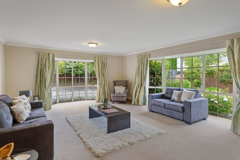 Photo of property in 26 Glenburn Place, Avonhead, Christchurch, 8042