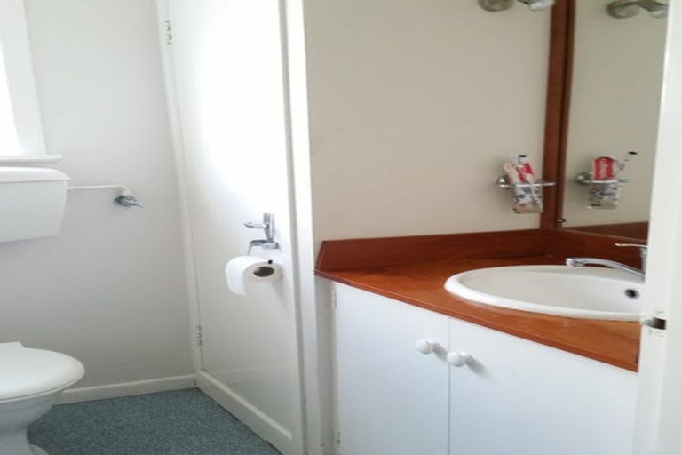 Photo of property in 6 Croydon Street, Karori, Wellington, 6012