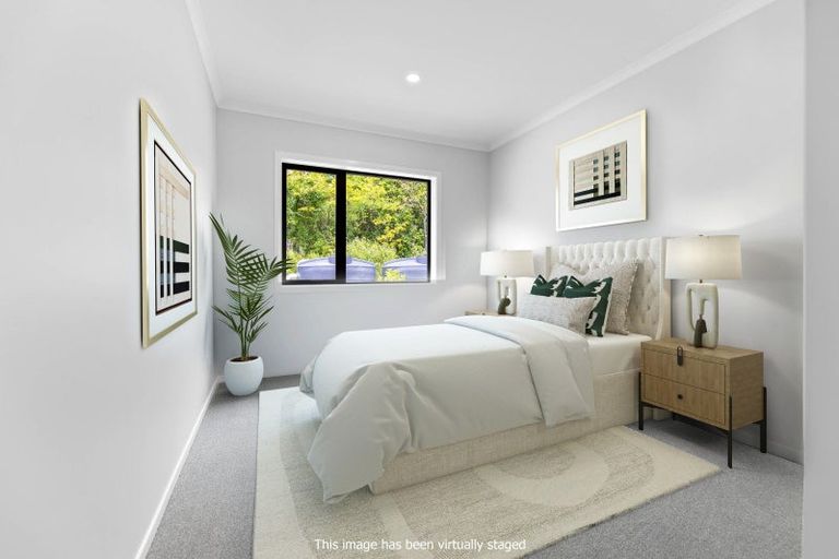 Photo of property in 4 Winnie Close, Acacia Bay, Taupo, 3330