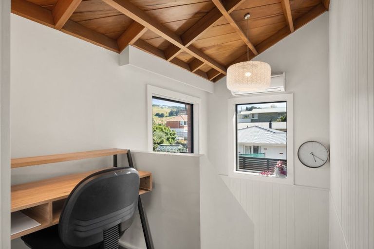 Photo of property in 332 Kenmure Road, Kenmure, Dunedin, 9011