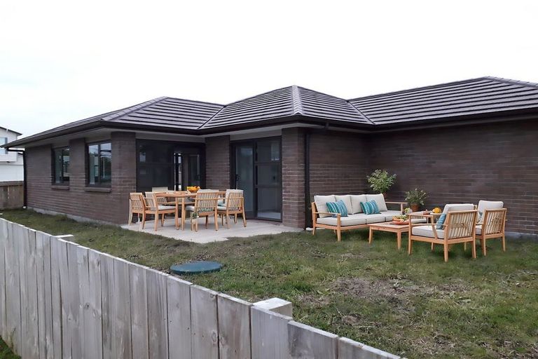 Photo of property in 16 Piripono Crescent, Pukekohe, 2120