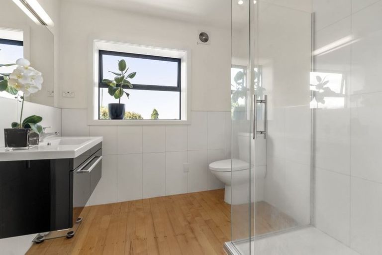 Photo of property in 24 Asbury Crescent, Campbells Bay, Auckland, 0630