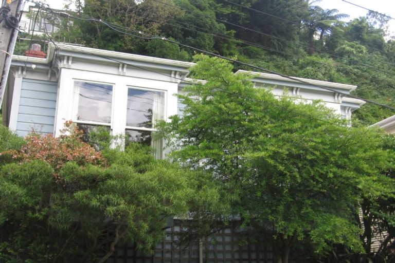 Photo of property in 50 Honiana Te Puni Street, Aro Valley, Wellington, 6021