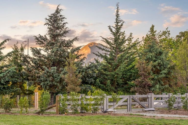 Photo of property in 624 Ballantyne Road, Wanaka, 9382