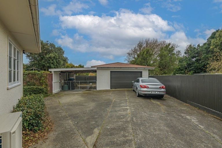 Photo of property in 11 Moray Place, Highbury, Palmerston North, 4412