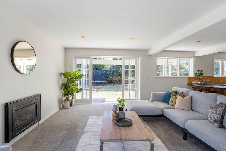 Photo of property in 4 Montgomery Avenue, Belmont, Auckland, 0622