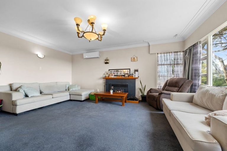 Photo of property in 91 Stottholm Road, Titirangi, Auckland, 0604