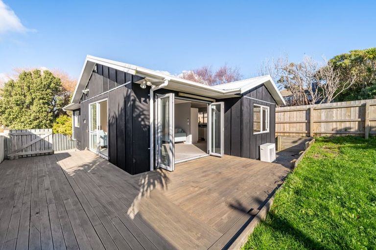 Photo of property in 115a Dimock Street, Titahi Bay, Porirua, 5022