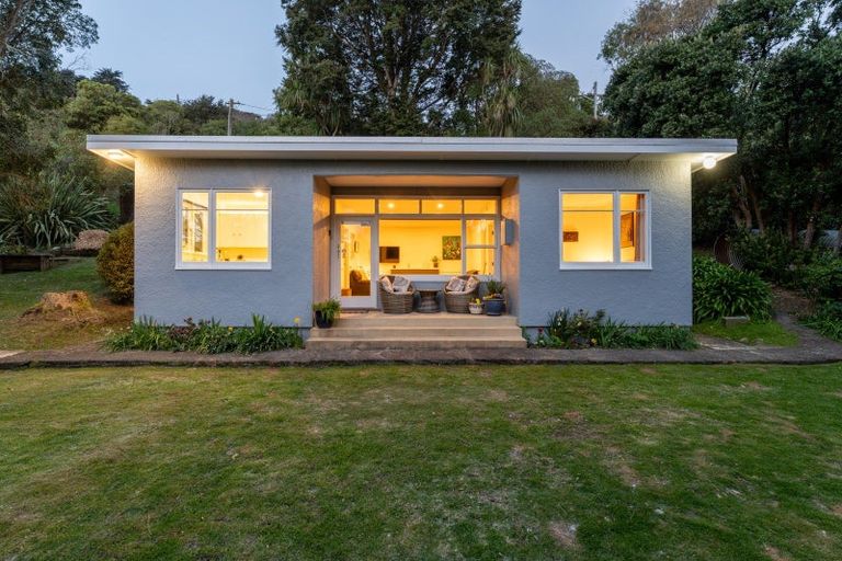 Photo of property in 10 Crescent Street, Purakaunui, Port Chalmers, 9081