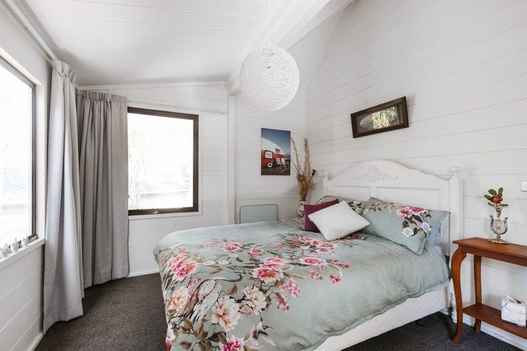 Photo of property in 240d Omokoroa Road, Omokoroa, Tauranga, 3114