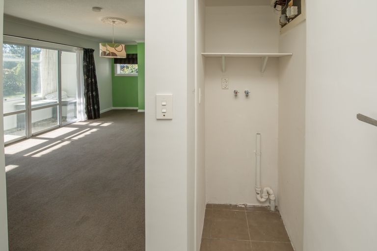Photo of property in 306 Wainoni Road, Avondale, Christchurch, 8061