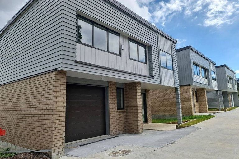 Photo of property in 42b Don Buck Road, Massey, Auckland, 0614