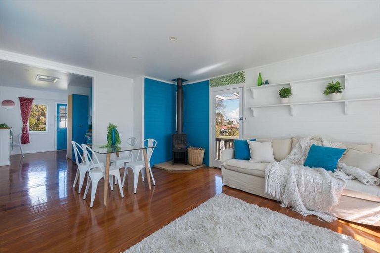 Photo of property in 2 Martin Street, Monaco, Nelson, 7011