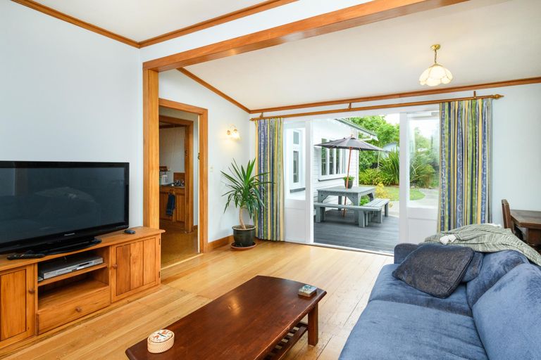 Photo of property in 26 Marne Street, Hokowhitu, Palmerston North, 4410