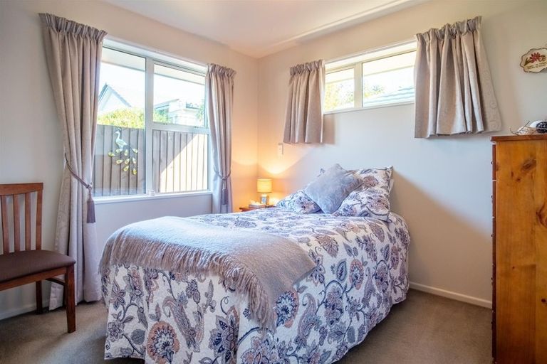 Photo of property in 7/24 Avonhead Road, Avonhead, Christchurch, 8042