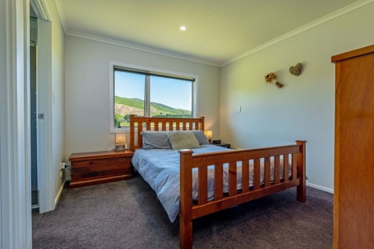 Photo of property in 69 Williams Road, Tokomaru, Palmerston North, 4474