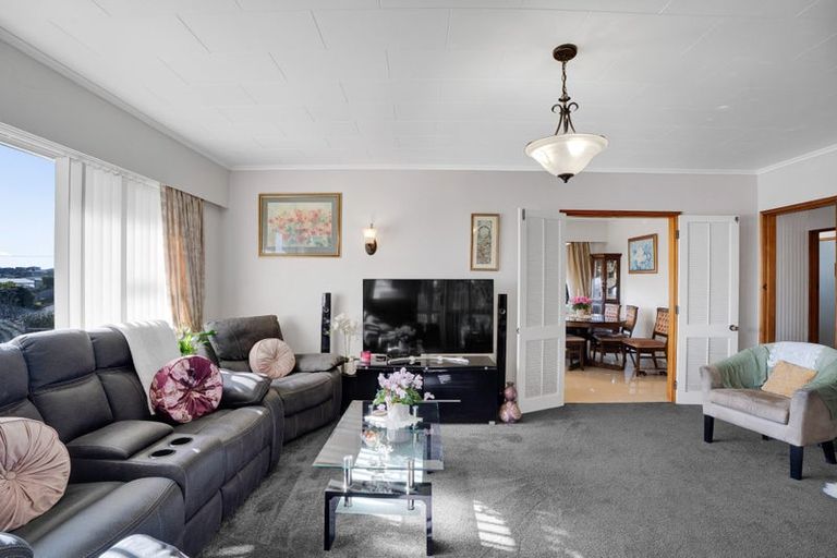 Photo of property in 6 Norwich Avenue, Spotswood, New Plymouth, 4310