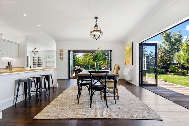 Photo of property in 6 Lewisham Park, St Albans, Christchurch, 8052