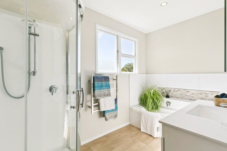 Photo of property in 57 Collier Avenue, Karori, Wellington, 6012