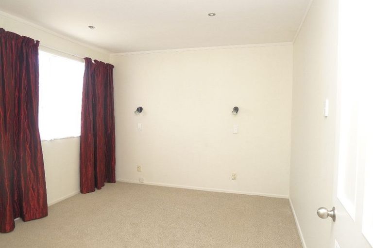 Photo of property in 1/17 Anaru Street, Raumati Beach, Paraparaumu, 5032