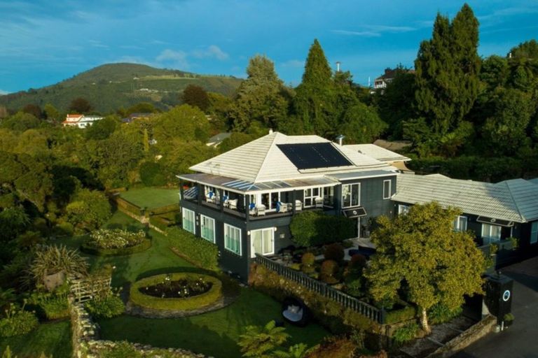 Photo of property in 167-173 Kawaha Point Road, Kawaha Point, Rotorua, 3010