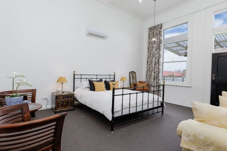 Photo of property in 2 Hunter Crescent, Waimate, 7924