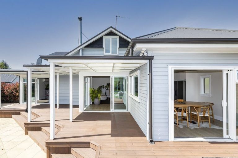 Photo of property in 3 Strowan Road, Strowan, Christchurch, 8052