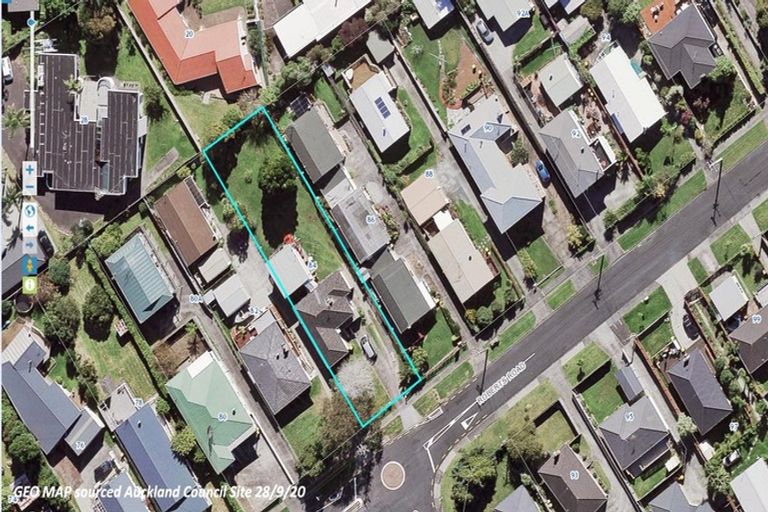 Photo of property in 84 Roberts Road, Te Atatu South, Auckland, 0610