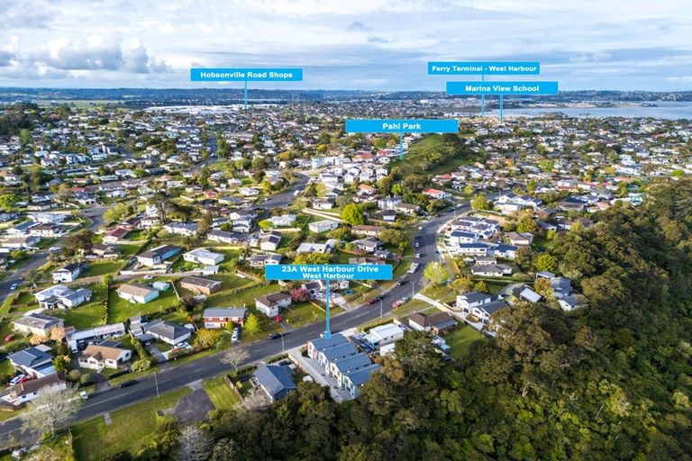 Photo of property in 23a West Harbour Drive, West Harbour, Auckland, 0618