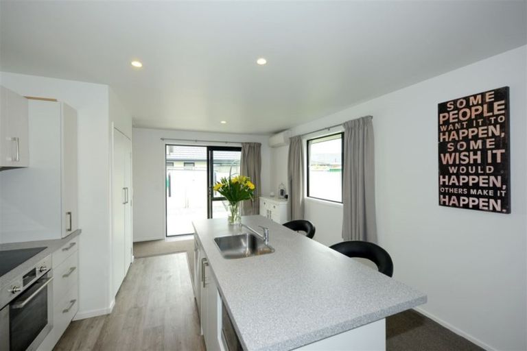 Photo of property in 174a Bowhill Road, New Brighton, Christchurch, 8083