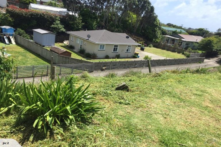 Photo of property in 33 Alberta Road, Glen Avon, New Plymouth, 4312