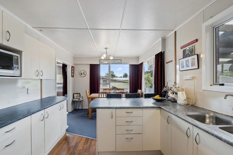 Photo of property in 44 Oberon Street, Stratford, 4332