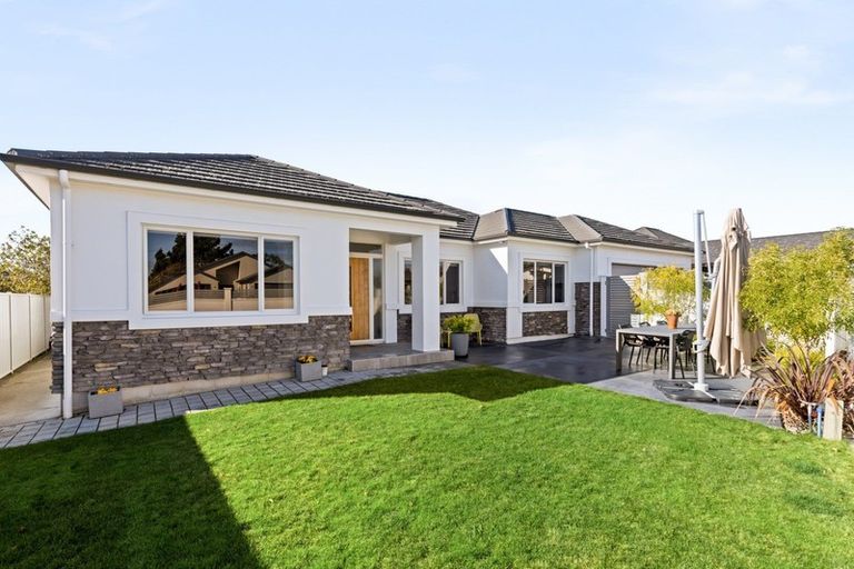 Photo of property in 43 Fairview Place, Havelock North, 4130