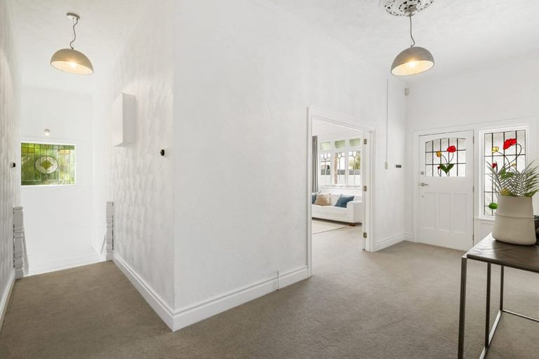 Photo of property in 12 Domain Street, Devonport, Auckland, 0624