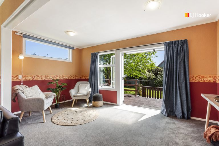 Photo of property in 237 Gladstone Road North, Mosgiel, 9024