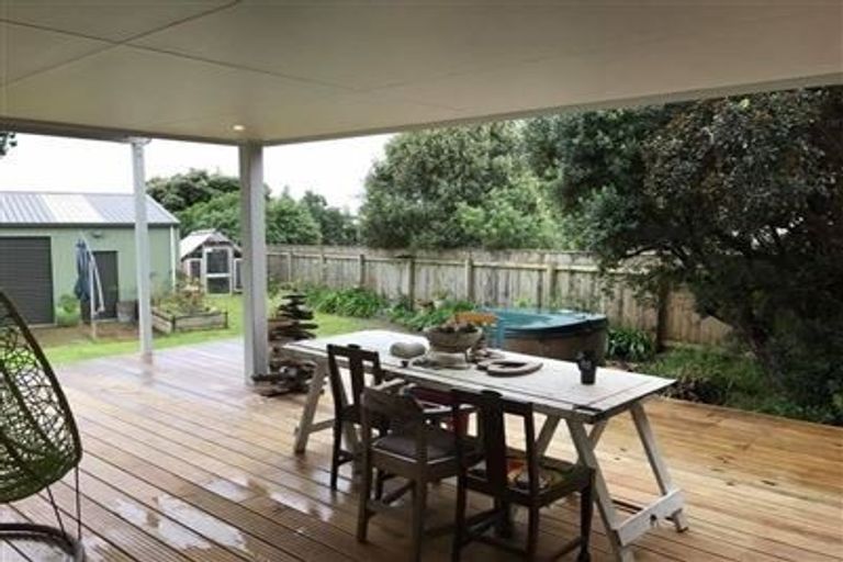 Photo of property in 21 Gawler Street, Te Horo Beach, Otaki, 5581